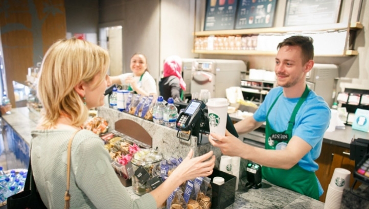 Around 5% of hot drink sales in major chains were in reusable cups in 2019, up from around 2% in 2017. Image: Hubbub